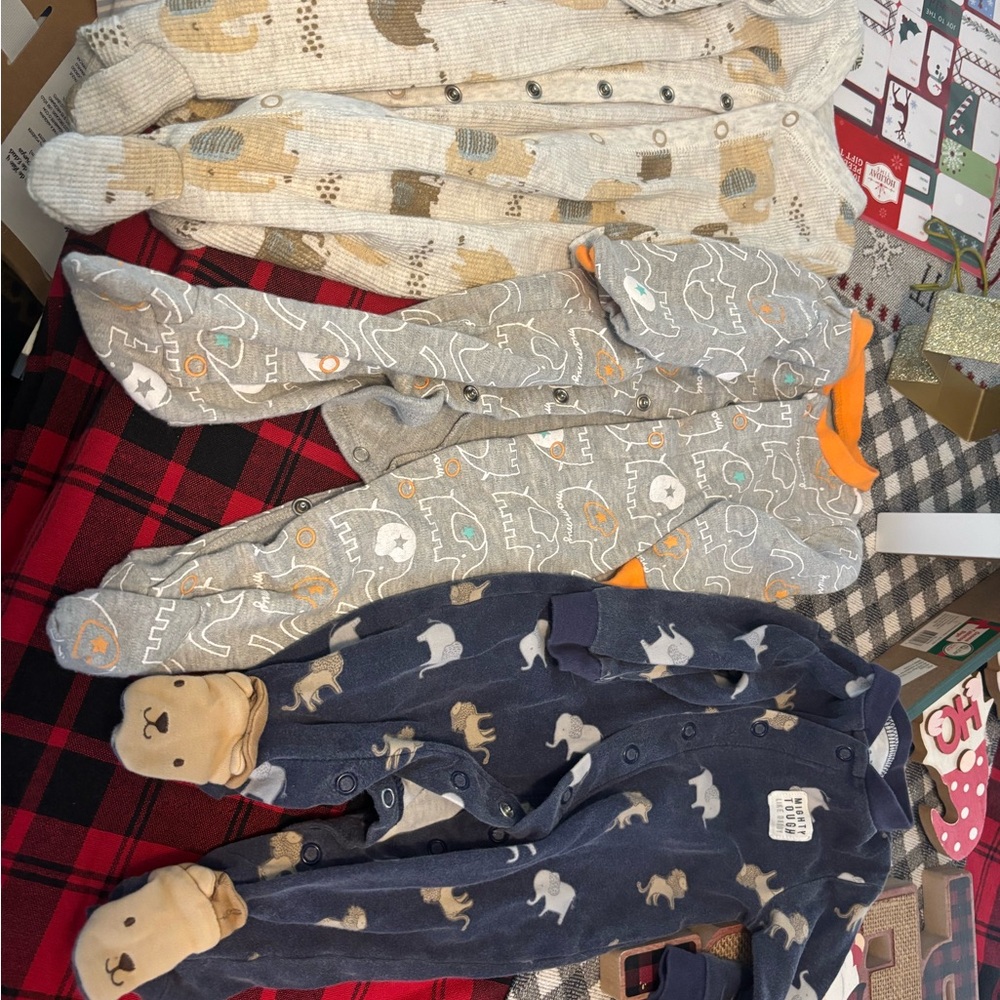 Baby Boy Sleepers Sz 0-3/3 months (8)